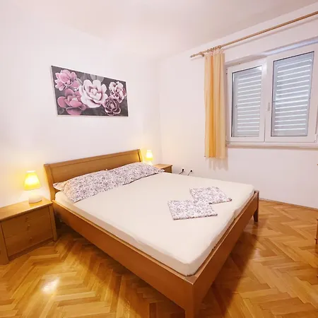 Marijeta With Free Parking