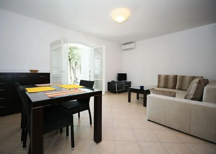 アパート Marijeta With Free Parking ザトン